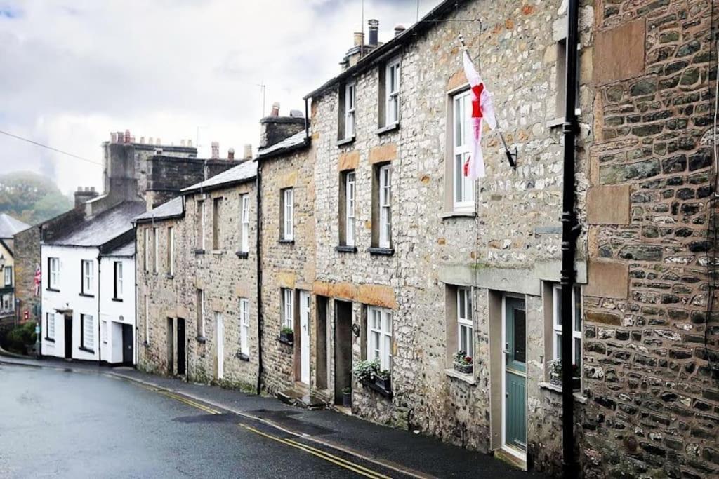 Spinners Cottage - Central Kirkby Lonsdale Retreat ภายนอก รูปภาพ